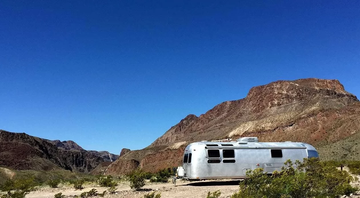 Una guía completa para acampar con vehículos recreativos en parques estatales de los Estados Unidos